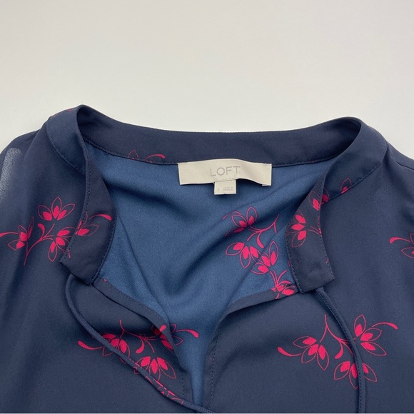 LOFT Women's Size Large Cold Shoulder Blue Floral Long Sleeve V-Neck Blouse - Picture 3 of 14